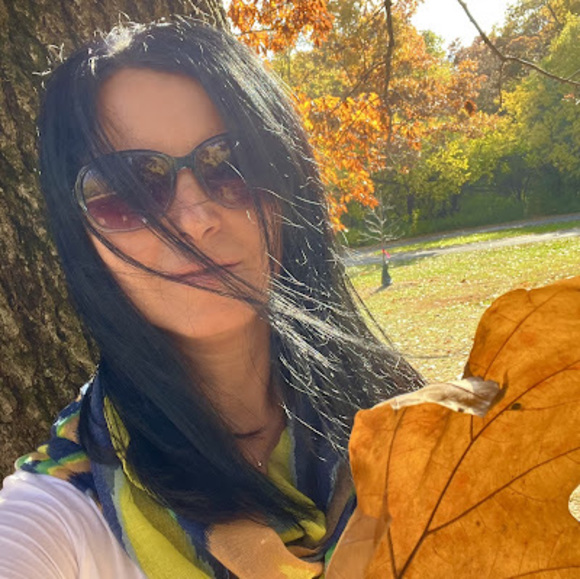 Meet your Posher, Renata - Picture 1 of 1